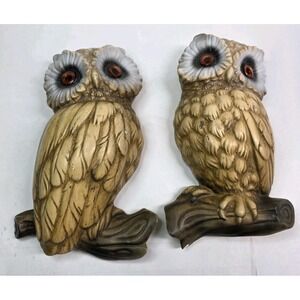 Vintage chalkware Owl Set of 2 Wall Hanging Birds Home Decor 10" Tall, 1970s